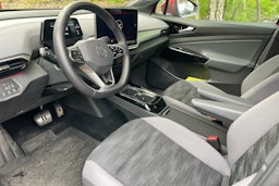 punainen Volkswagen ID.4 2024 kuva 3.
