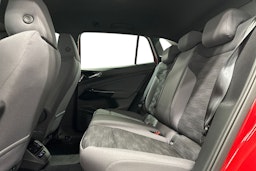 punainen Volkswagen ID.4 2024 kuva 10.