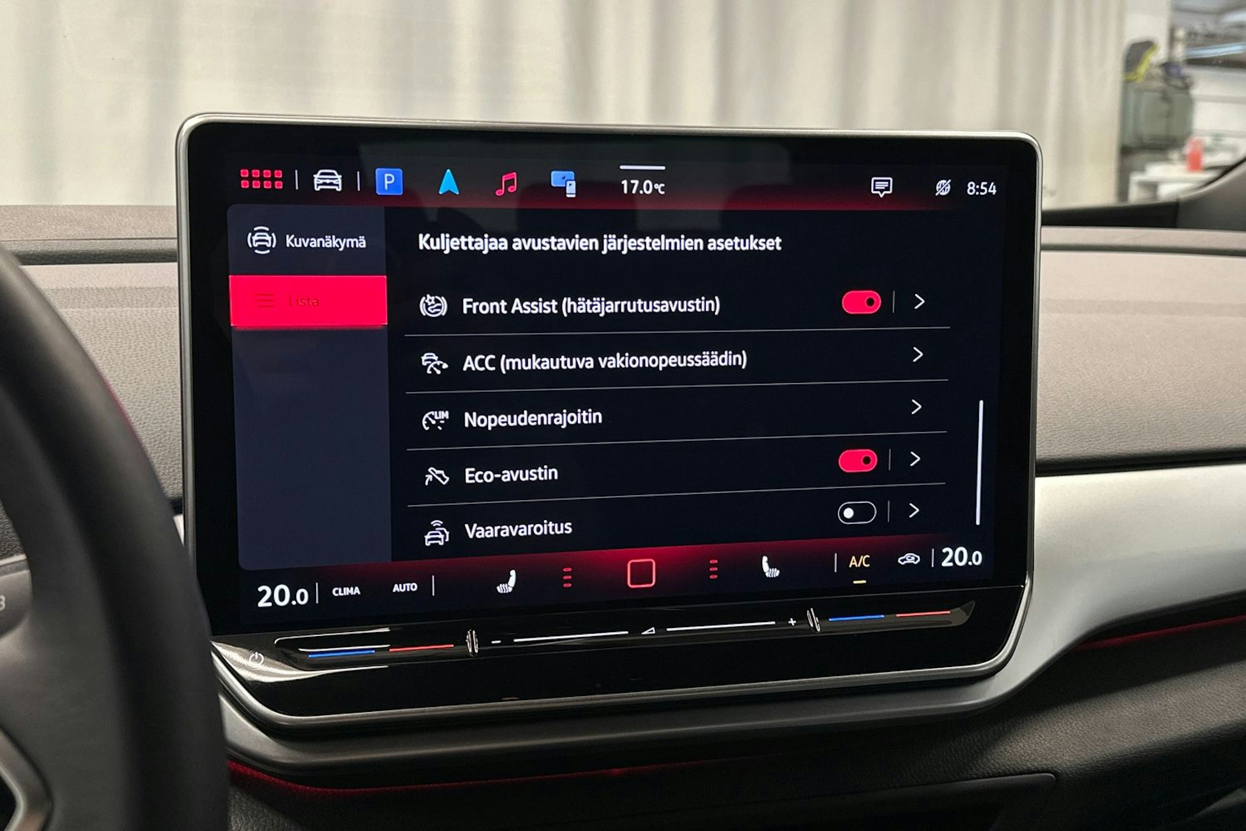 punainen Volkswagen ID.4 2024 kuva 26.