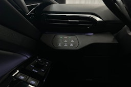 punainen Volkswagen ID.4 2024 kuva 34.