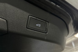 musta Volkswagen ID.4 2024 kuva 15.