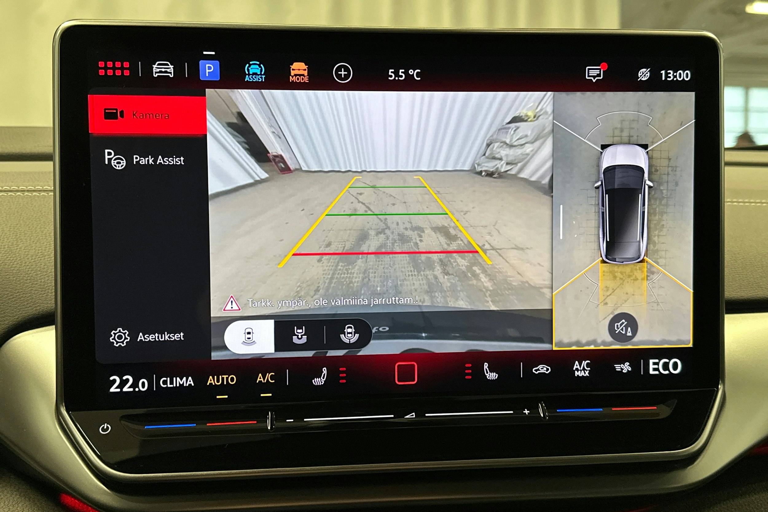 musta Volkswagen ID.4 2024 kuva 32.