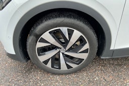 valkoinen Volkswagen ID.4 2024 kuva 9.