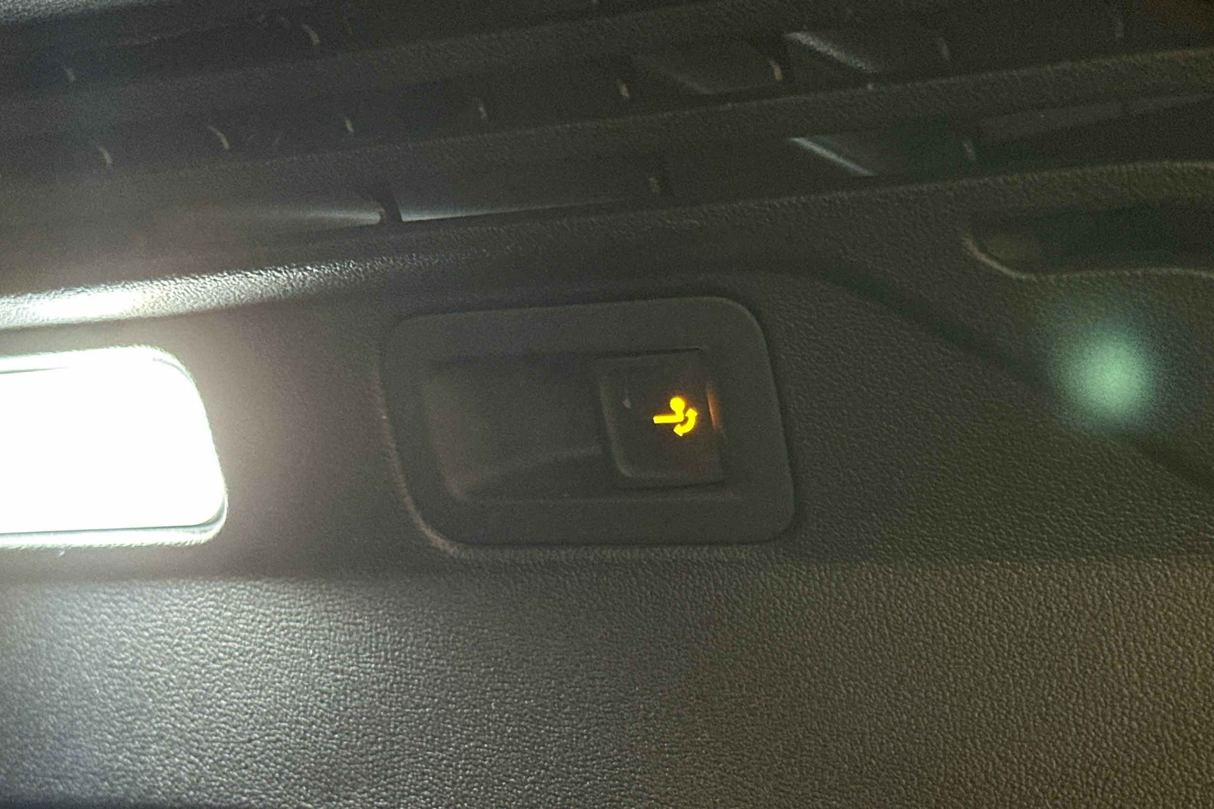 hopea Volkswagen ID.4 2024 kuva 16.