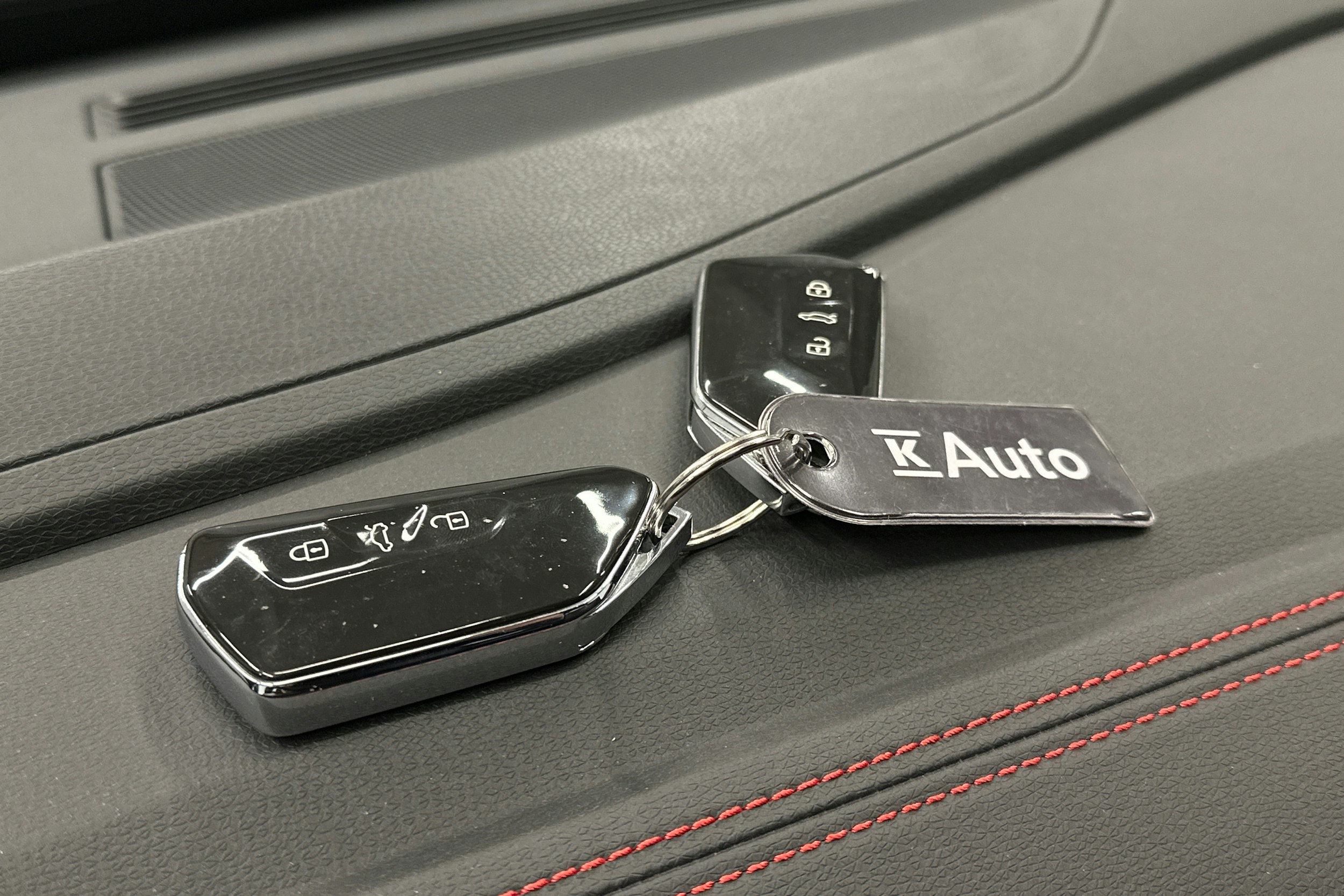 hopea Volkswagen ID.4 2024 kuva 30.