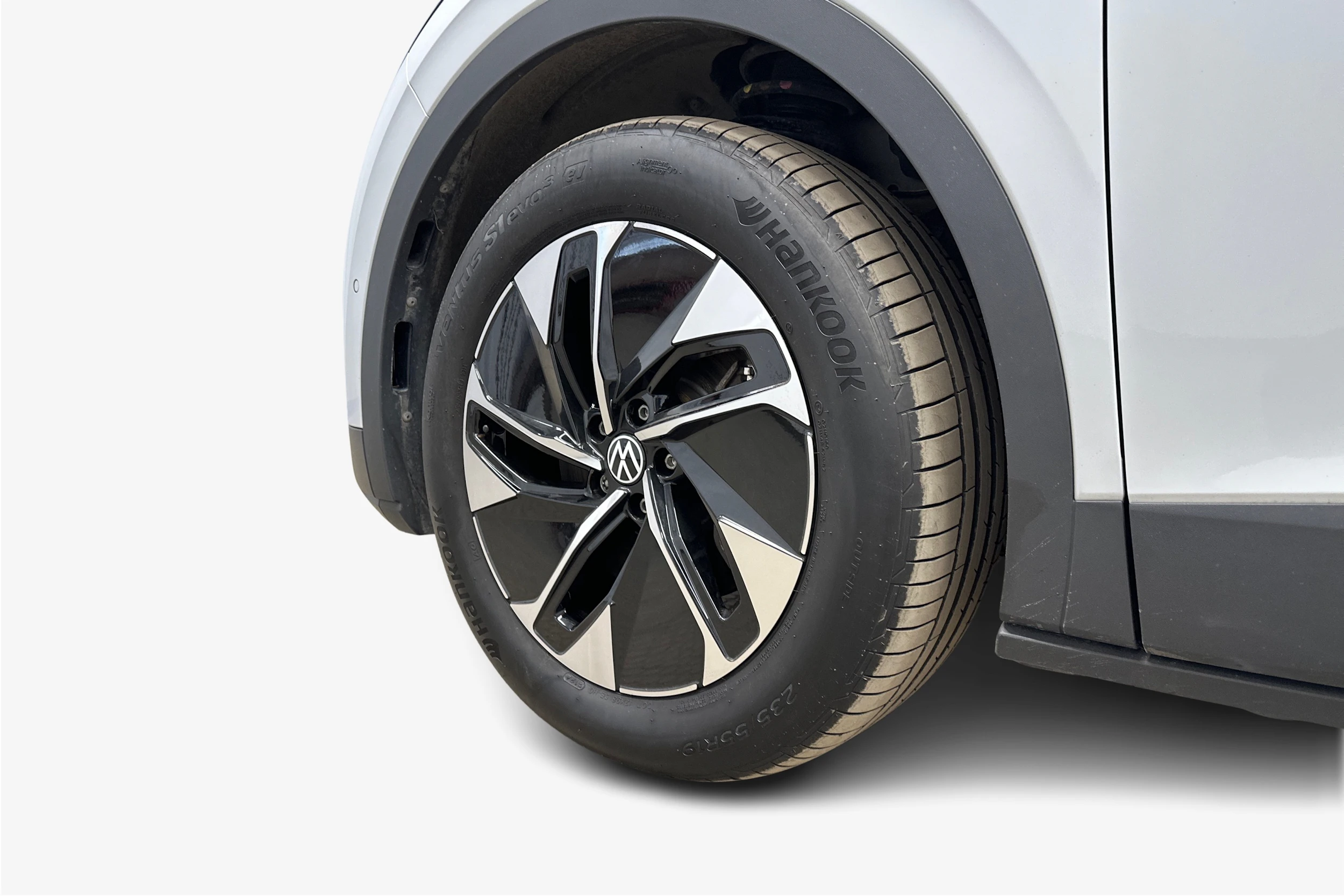 valkoinen Volkswagen ID.4 2024 kuva 9.