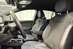 valkoinen Volkswagen ID.4 2024 kuva 11.