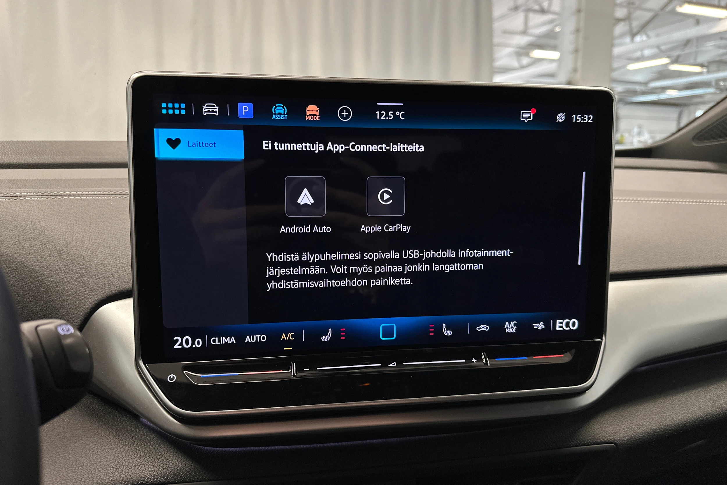 valkoinen Volkswagen ID.4 2024 kuva 25.