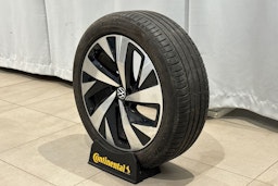 musta Volkswagen ID.4 2024 kuva 14.