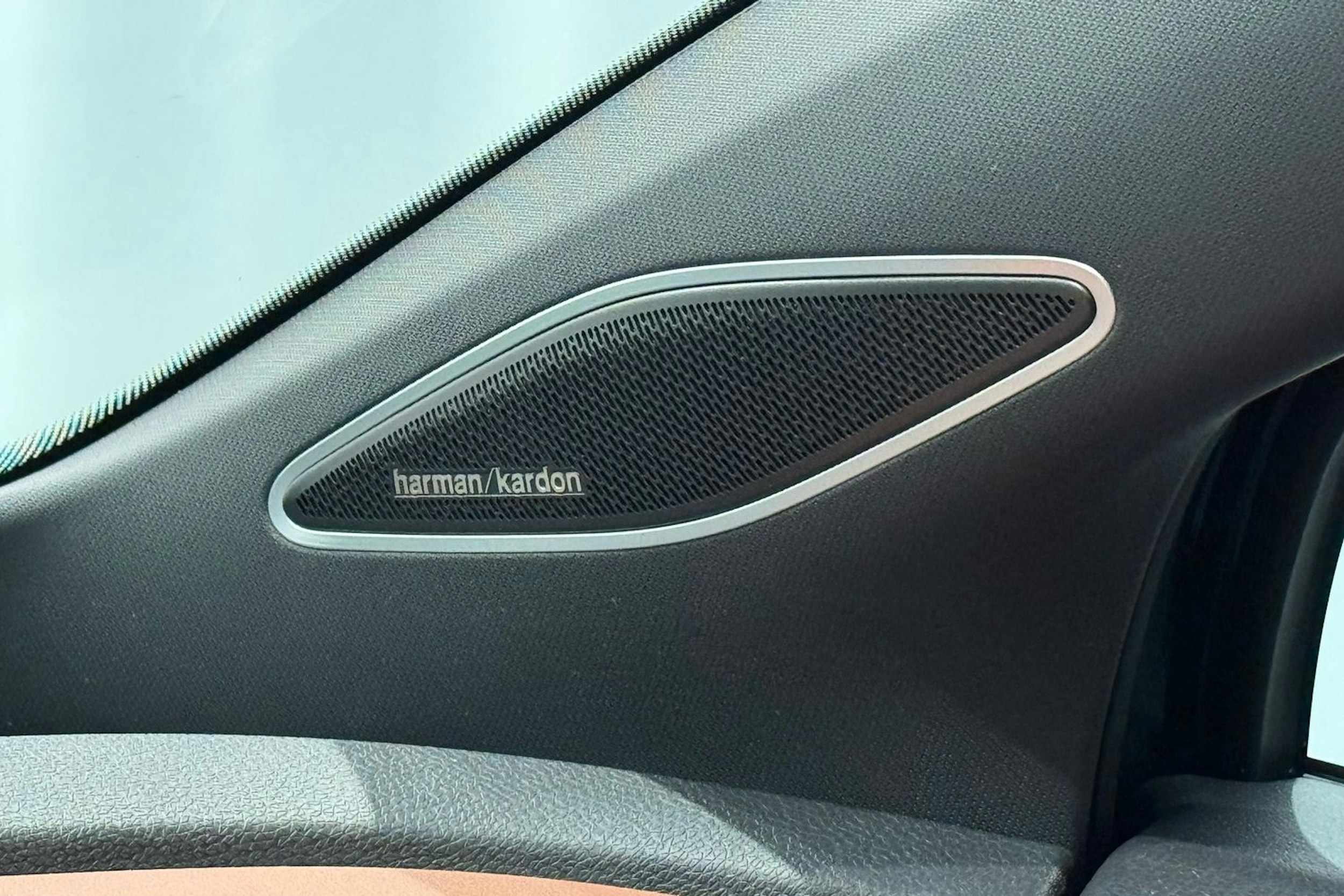 musta Volkswagen ID.4 2024 kuva 34.