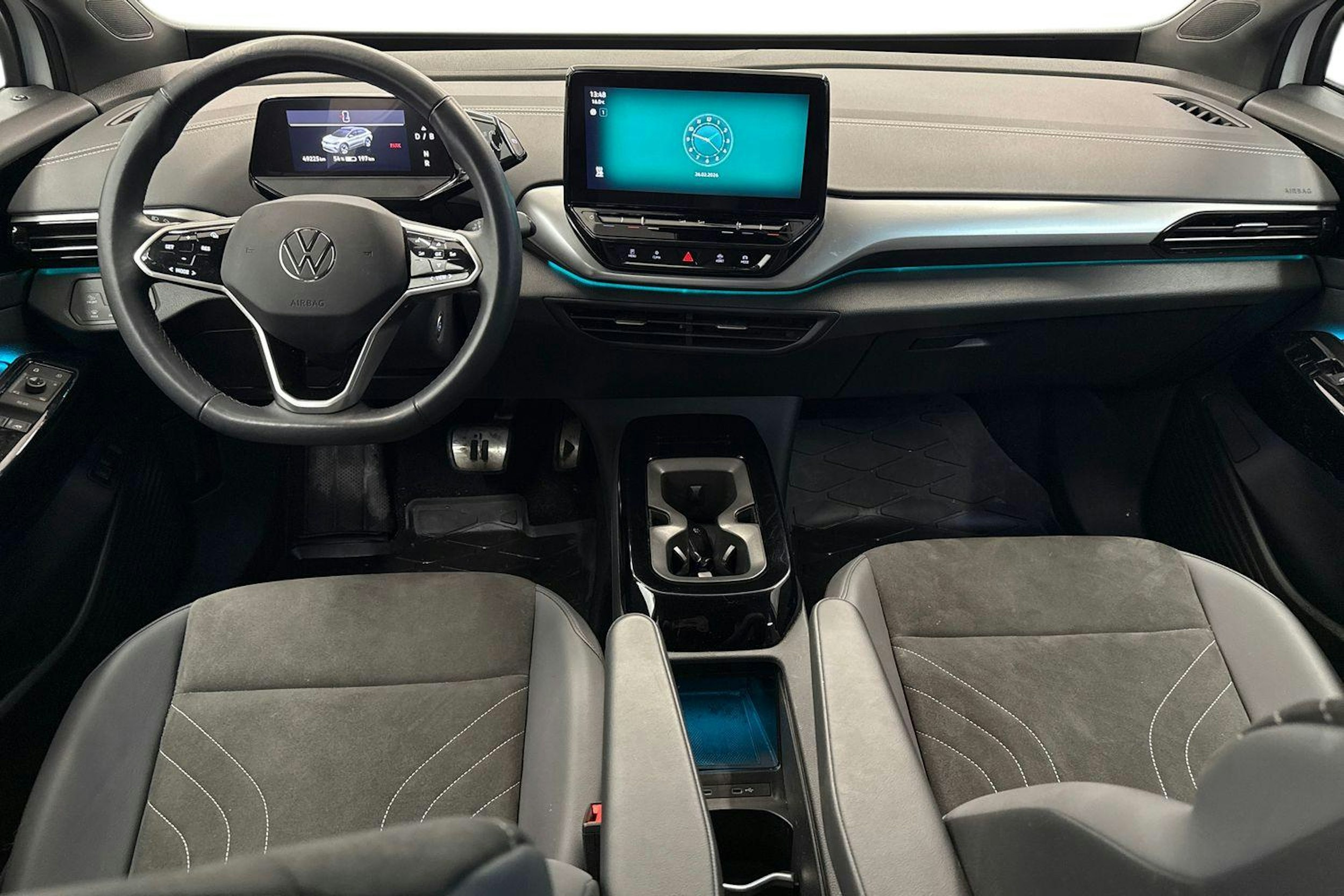 Valkoinen Volkswagen ID.4 2024 kuva 9.