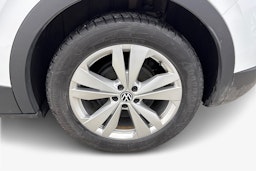 Valkoinen Volkswagen ID.4 2024 kuva 11.