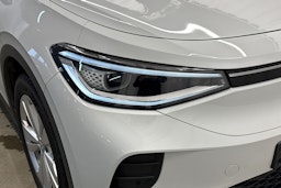 Valkoinen Volkswagen ID.4 2024 kuva 19.