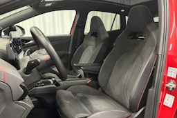 punainen Volkswagen ID.4 2024 kuva 14.