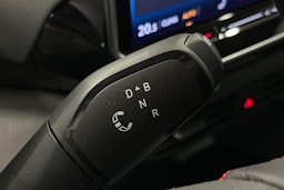 punainen Volkswagen ID.4 2024 kuva 20.