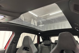 punainen Volkswagen ID.4 2024 kuva 33.