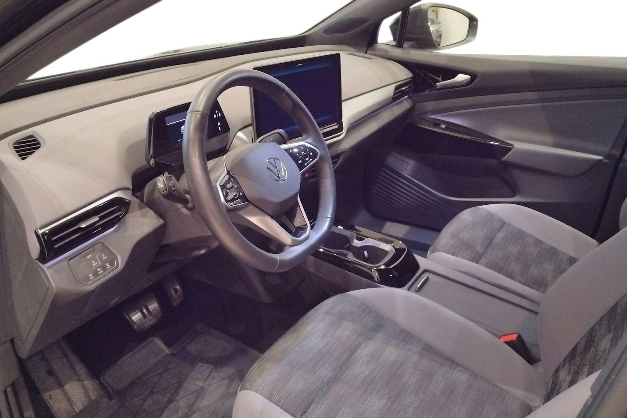 musta Volkswagen ID.4 2024 kuva 6.