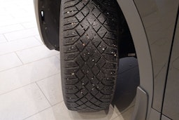 musta Volkswagen ID.4 2024 kuva 10.