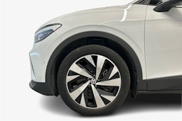 valkoinen Volkswagen ID.4 2024 kuva 11.