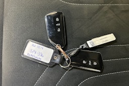 valkoinen Volkswagen ID.4 2024 kuva 29.