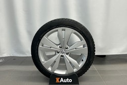 valkoinen Volkswagen ID.4 2024 kuva 31.