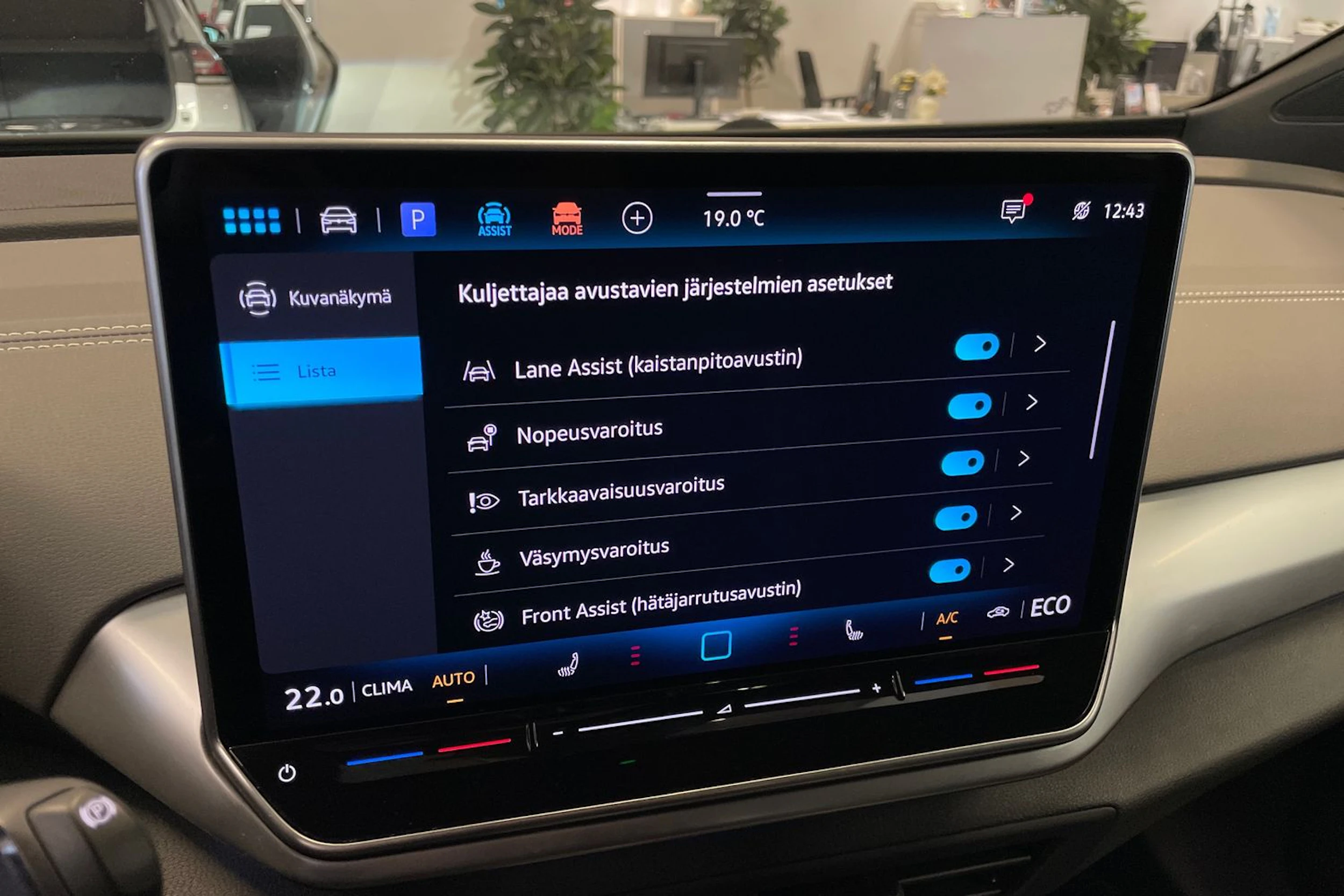 Musta Volkswagen ID.4 2024 kuva 17.