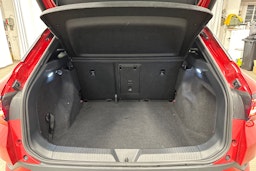 punainen Volkswagen ID.4 2024 kuva 30.