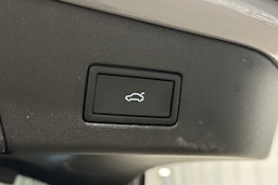 harmaa Volkswagen ID.4 2024 kuva 16.