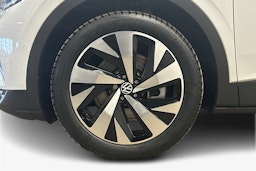 valkoinen Volkswagen ID.4 2024 kuva 11.