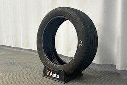 valkoinen Volkswagen ID.4 2024 kuva 13.