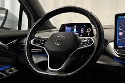 valkoinen Volkswagen ID.4 2024 kuva 18.