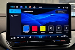 valkoinen Volkswagen ID.4 2024 kuva 30.