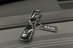 valkoinen Volkswagen ID.4 2024 kuva 33.