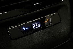 punainen Volkswagen ID.4 2024 kuva 13.