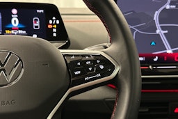 punainen Volkswagen ID.4 2024 kuva 19.