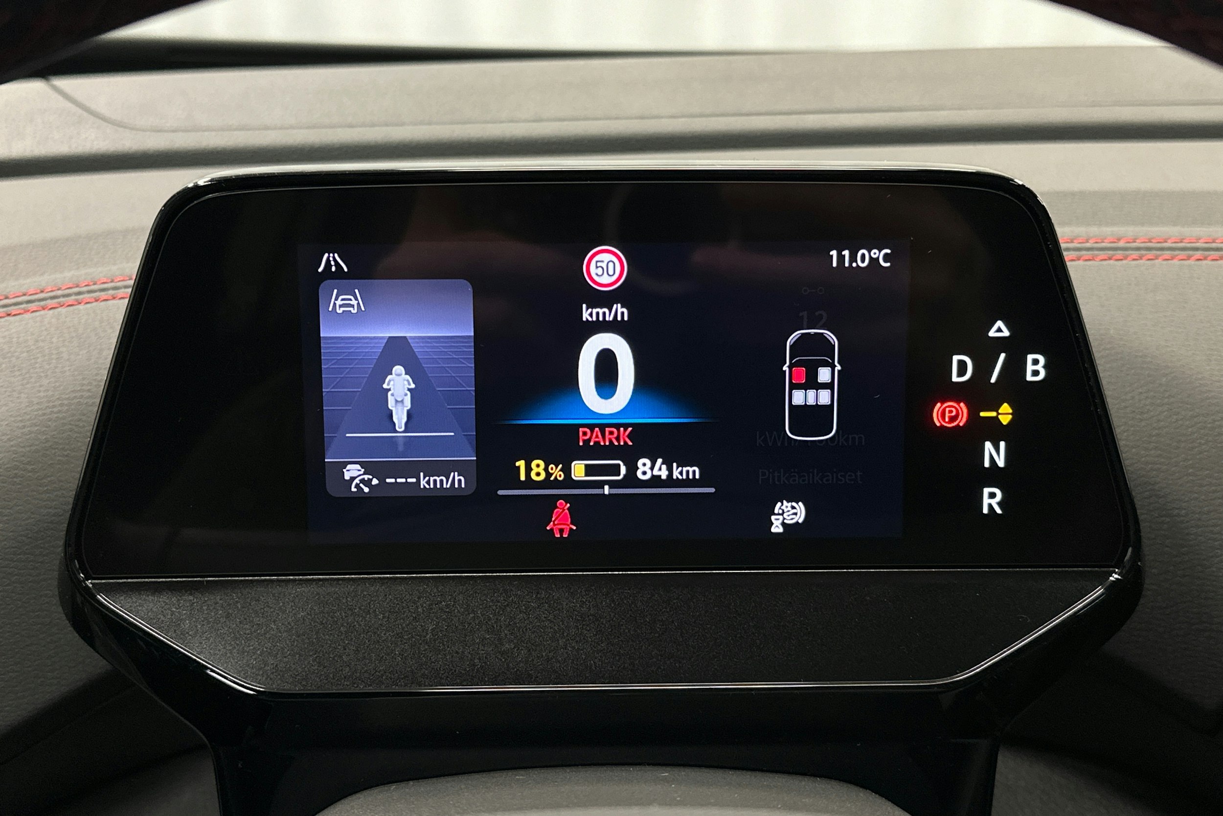 punainen Volkswagen ID.4 2024 kuva 21.