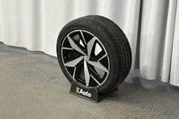 musta Volkswagen ID.4 2024 kuva 10.