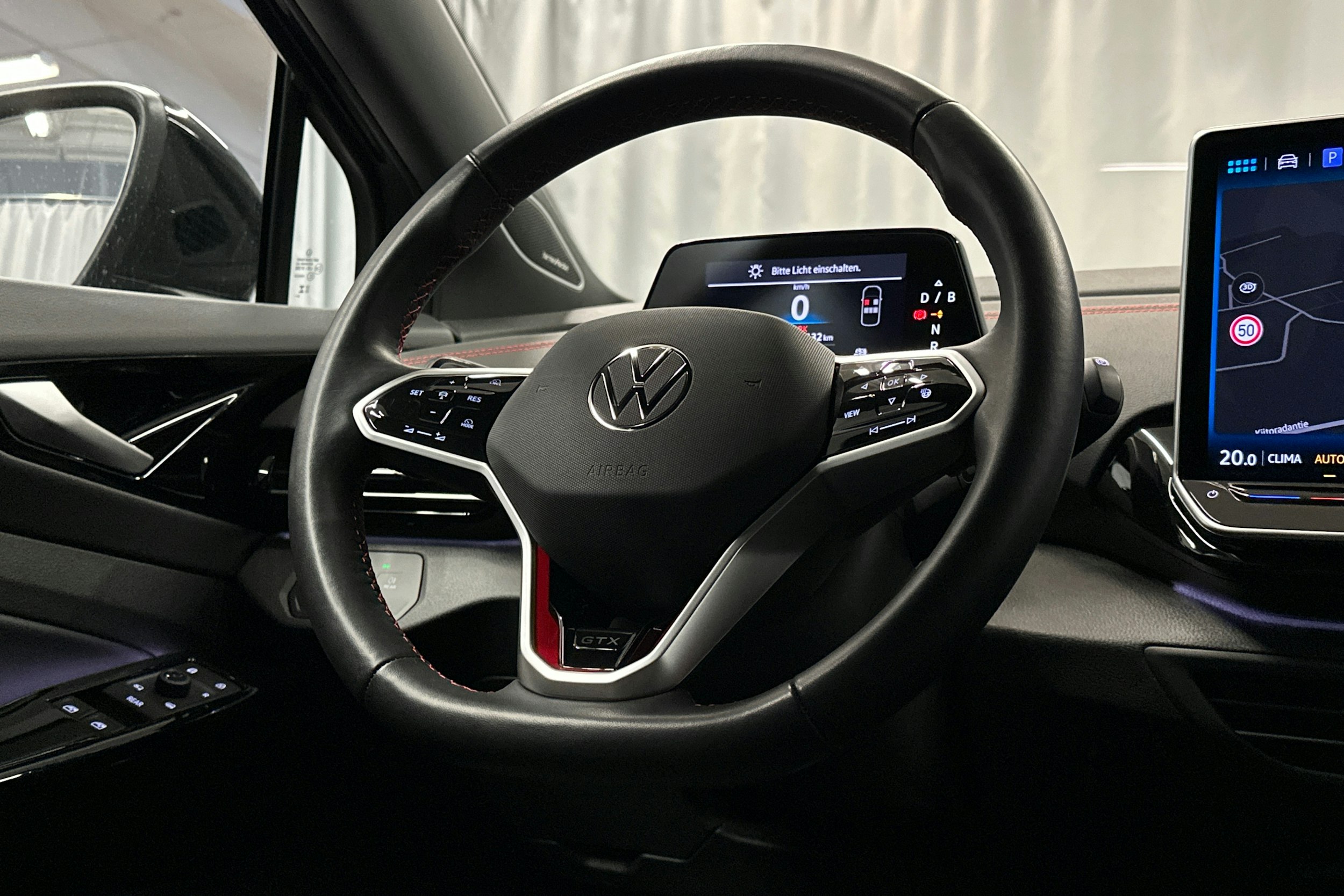 musta Volkswagen ID.4 2024 kuva 16.