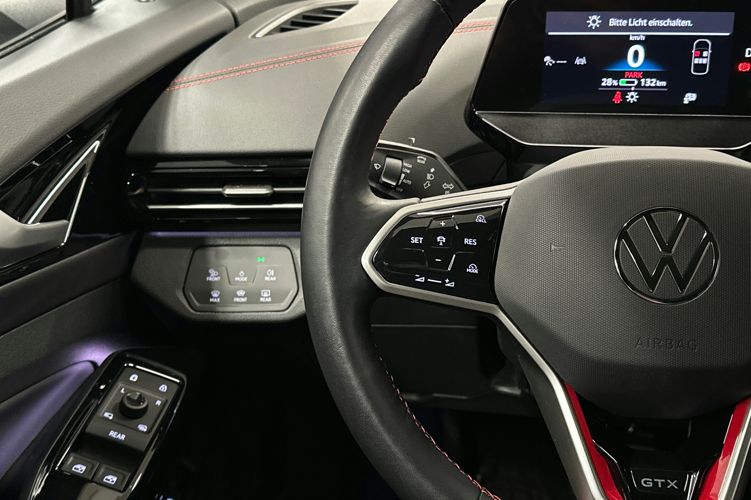 musta Volkswagen ID.4 2024 kuva 17.