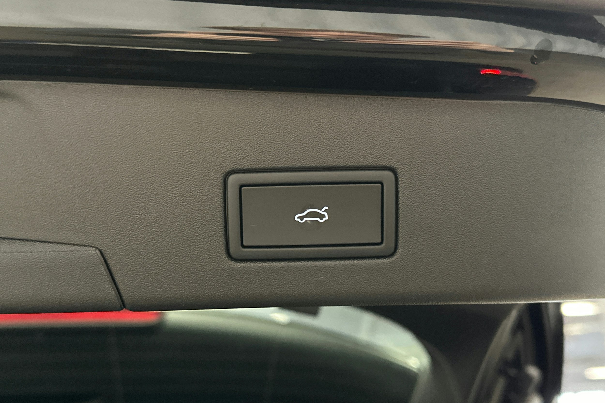 musta Volkswagen ID.4 2025 kuva 12.