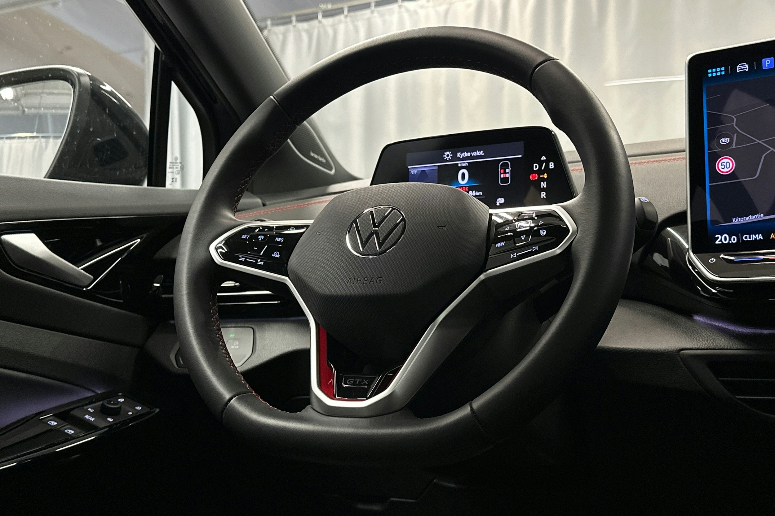 musta Volkswagen ID.4 2025 kuva 16.