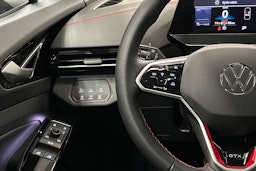 musta Volkswagen ID.4 2025 kuva 17.