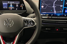 musta Volkswagen ID.4 2025 kuva 18.