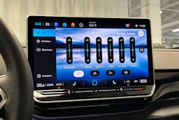 musta Volkswagen ID.4 2025 kuva 28.