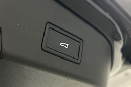 musta Volkswagen ID.4 2025 kuva 15.