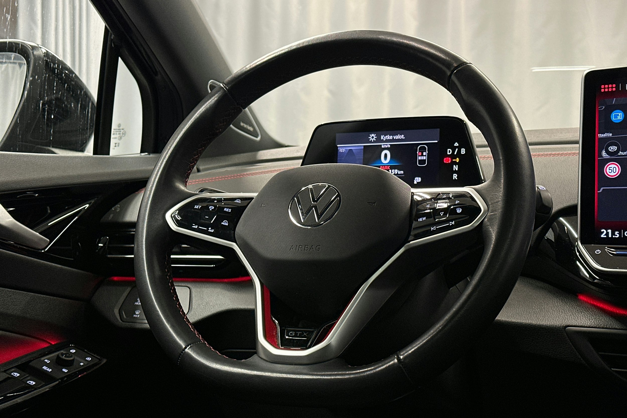 musta Volkswagen ID.4 2025 kuva 21.