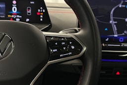 musta Volkswagen ID.4 2025 kuva 15.