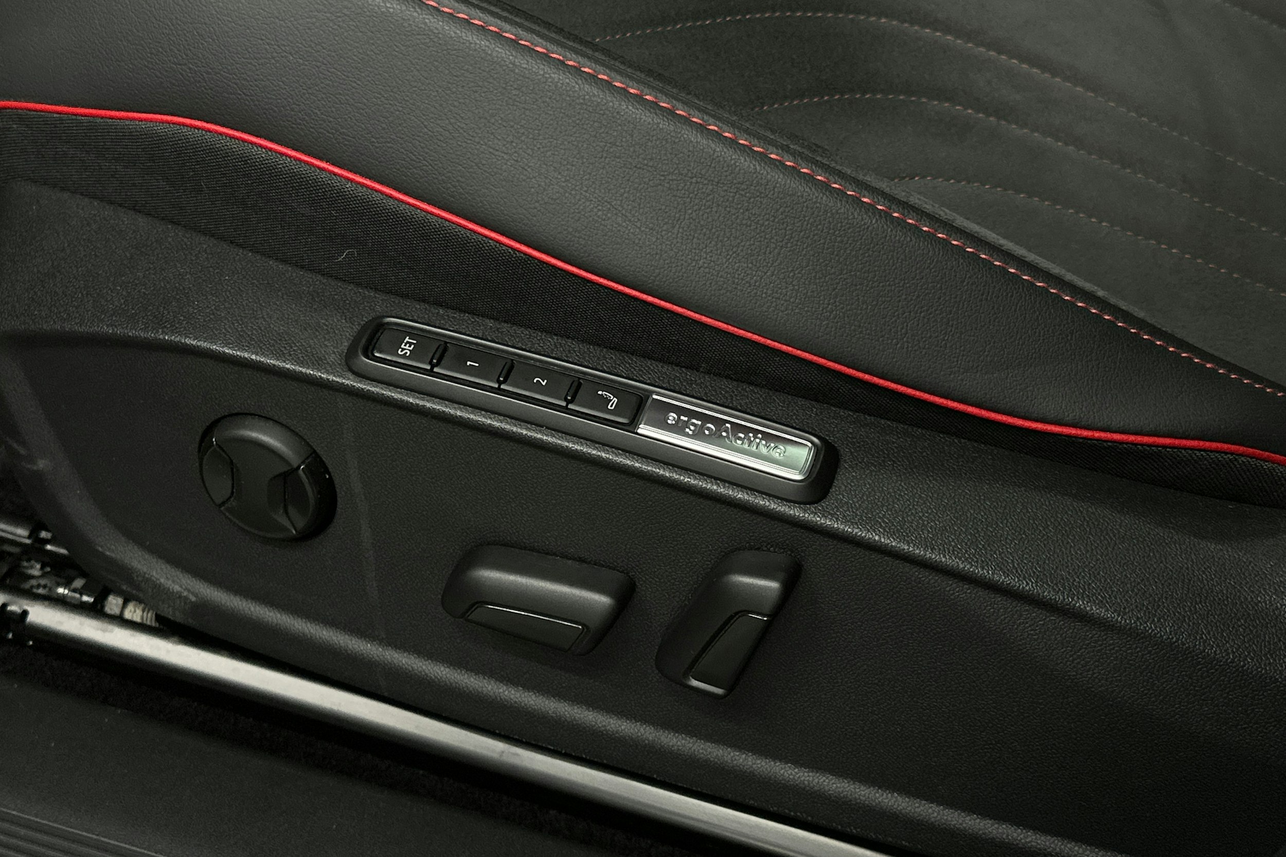 musta Volkswagen ID.4 2025 kuva 29.