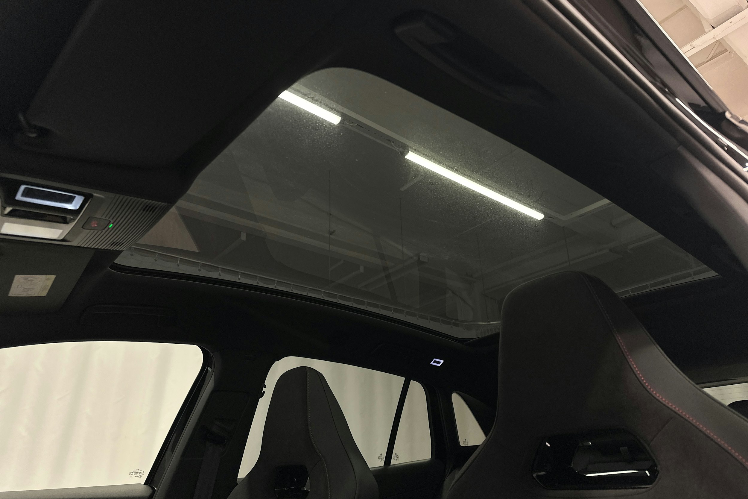 musta Volkswagen ID.4 2025 kuva 30.