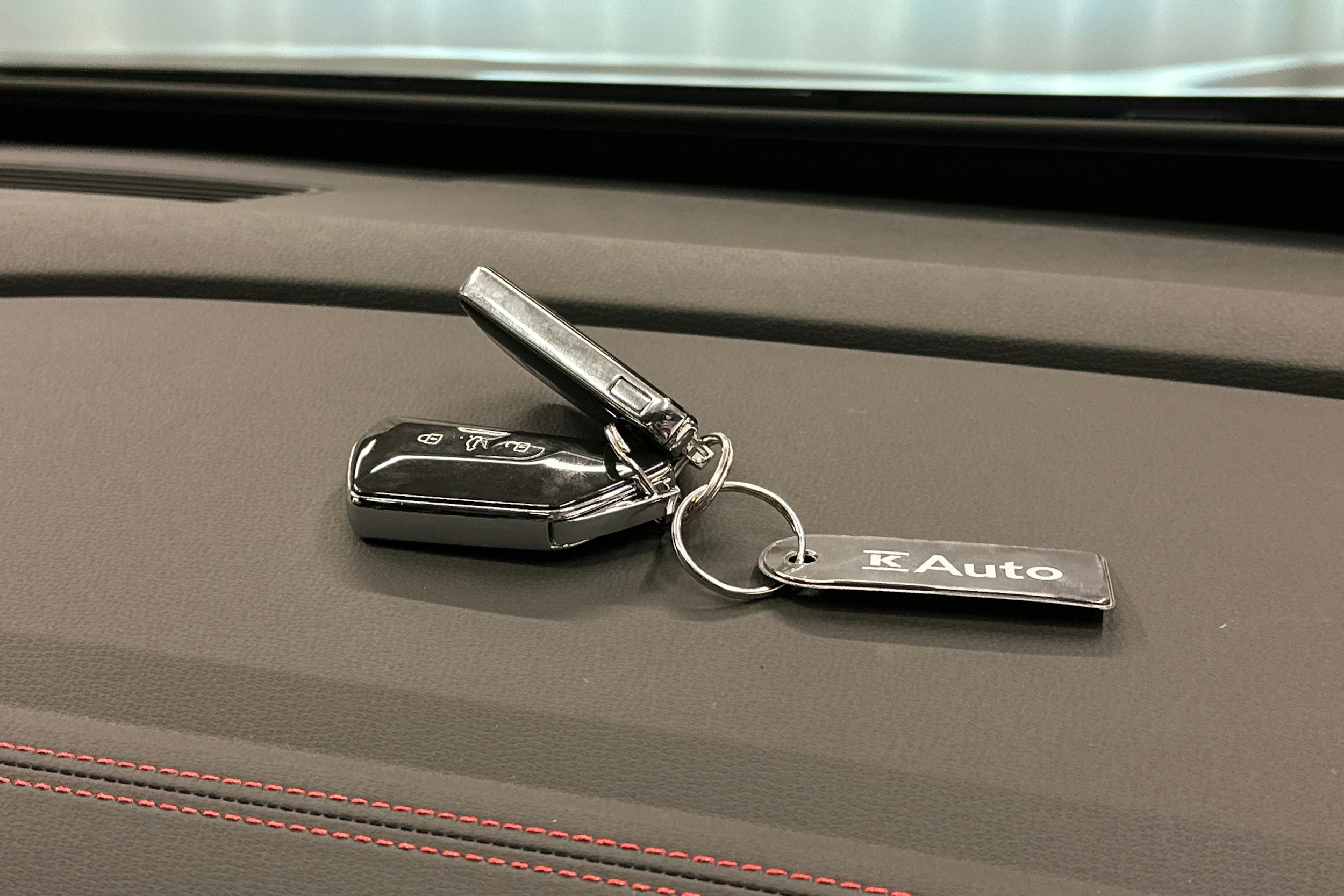 musta Volkswagen ID.4 2025 kuva 34.